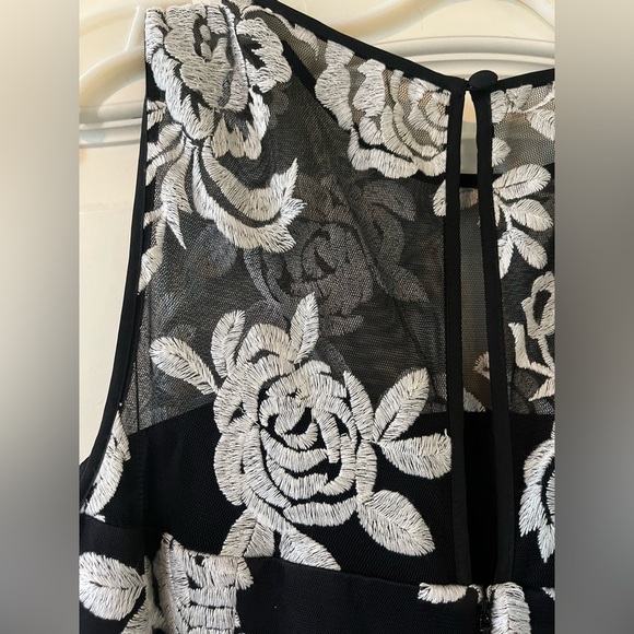 New! Eliza J. brand Stunning Black & White Floral Sleeveless Dress Women’s SZ 6 - Picture 5 of 16